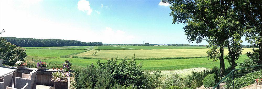 B&B Op De Brabantse Wal Halsteren Exteriör bild